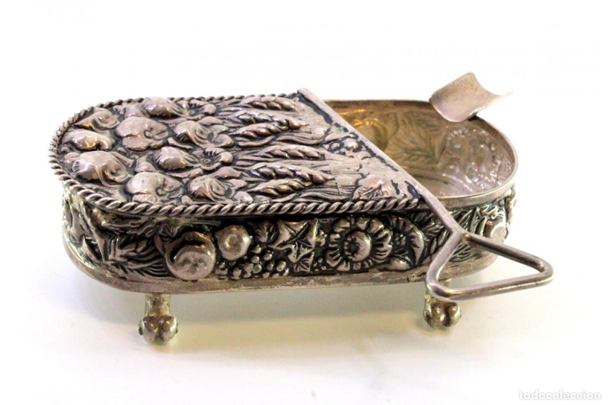 Antig&uuml;edades: Cenicero de plata - Foto 6