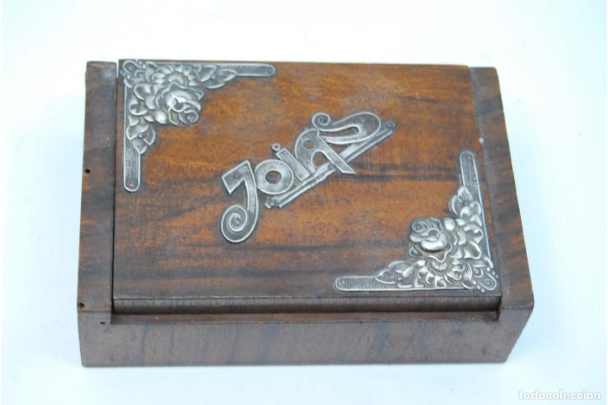 Antig&uuml;edades: Joyero, fabricado en madera y plata. - Foto 1