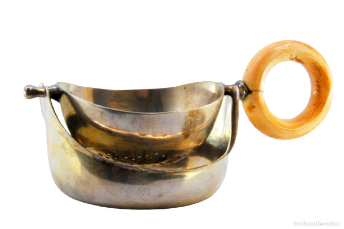 Antig&uuml;edades: Colador de t&eacute;, en plata - Foto 1