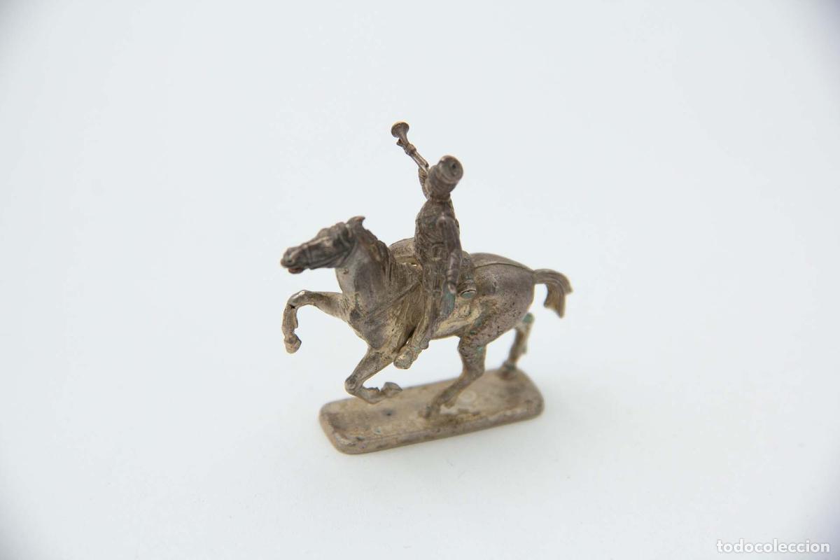 Antig&uuml;edades: Conjunto de 13 figuras militares de plata - Foto 7