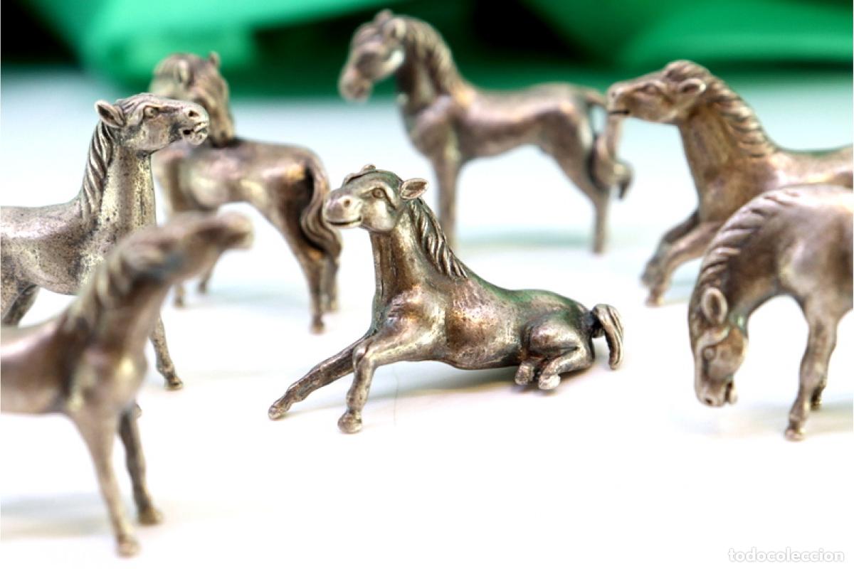 Antig&uuml;edades: Conjuntos de siete caballos de plata - Foto 8
