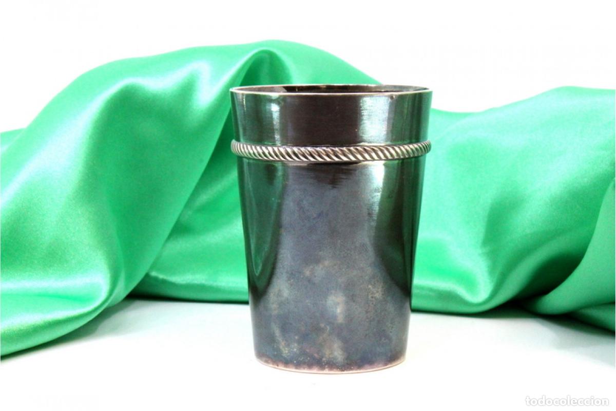 Antig&uuml;edades: copa de plata - Foto 1