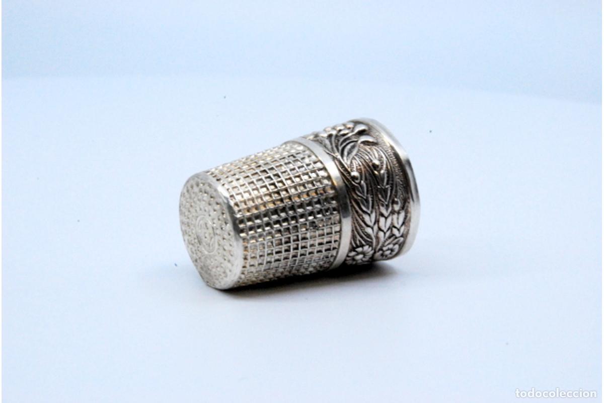 Antig&uuml;edades: dedal de plata - Foto 4
