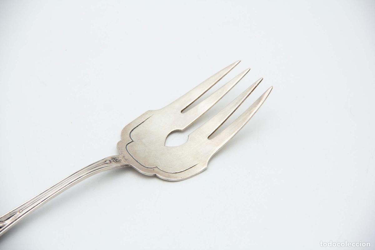 Antig&uuml;edades: Tenedor de plata para servir - Foto 3