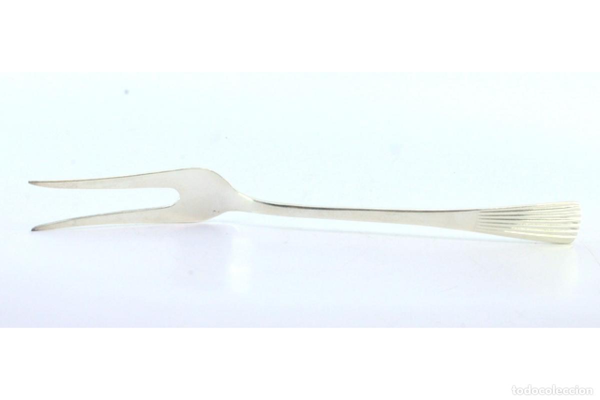 Antig&uuml;edades: Tenedor de plata para servir - Foto 2