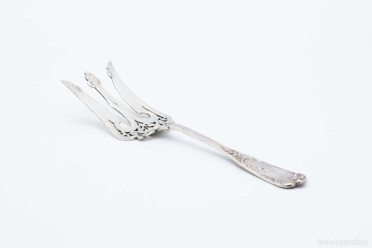 Antig&uuml;edades: Tenedor de plata, para servir pescado - Foto 3