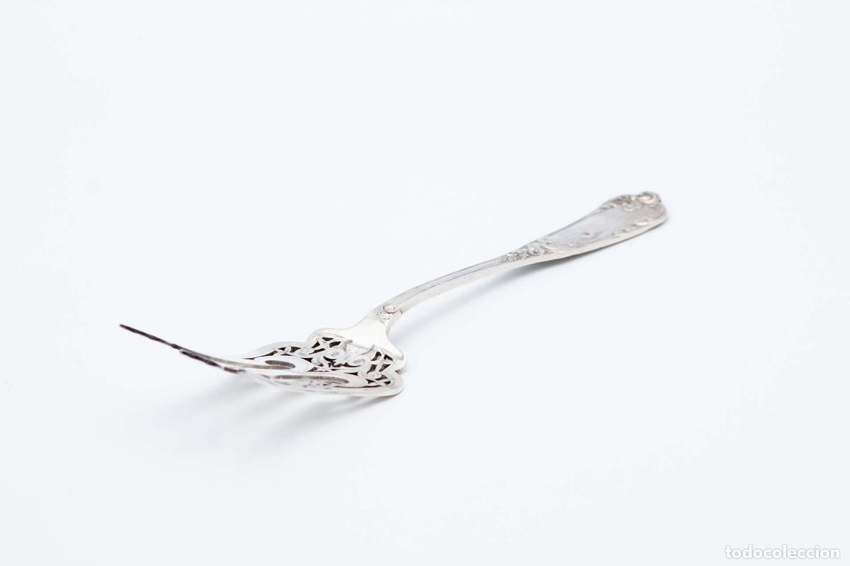 Antig&uuml;edades: Tenedor de plata, para servir pescado - Foto 1
