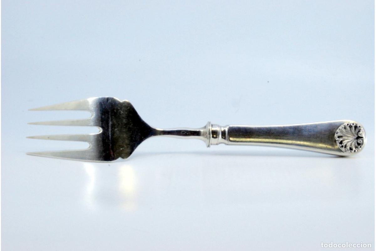 Antig&uuml;edades: Tenedor de plata, para servir pescado - Foto 3