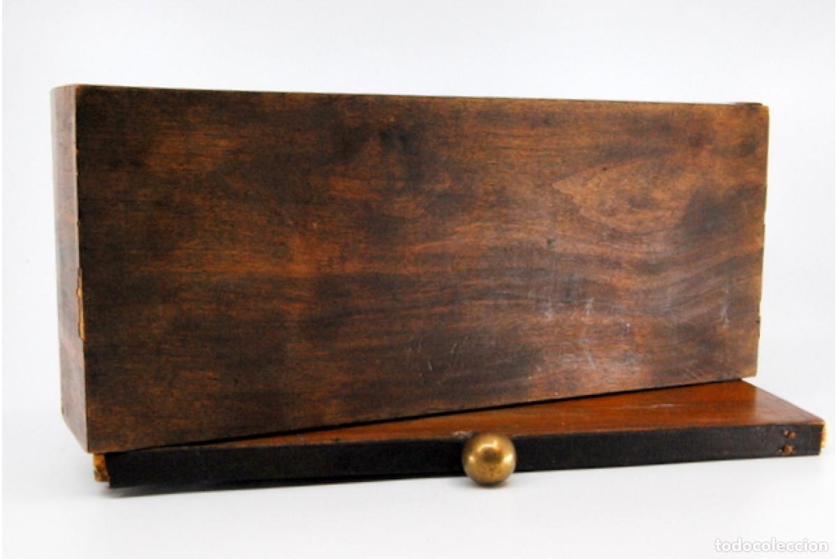 Antig&uuml;edades: Caja de corbatas de madera y plata - Foto 2