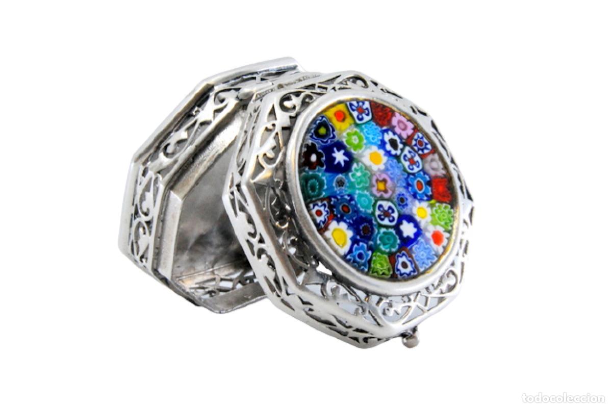 Antiquit&eacute;s: Pastillero, en color plata