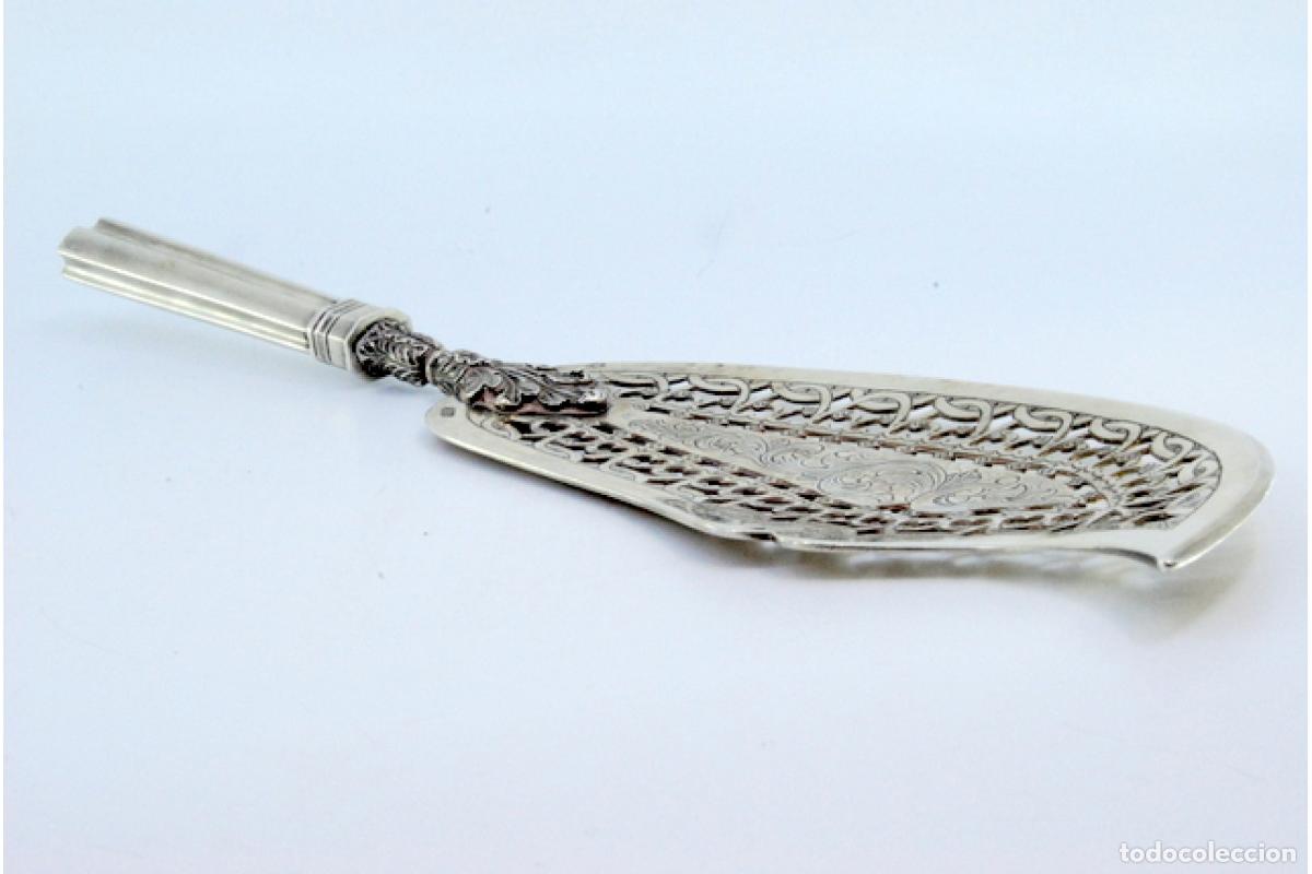 Antig&uuml;edades: Esp&aacute;tula de plata, para servir pescado. - Foto 2