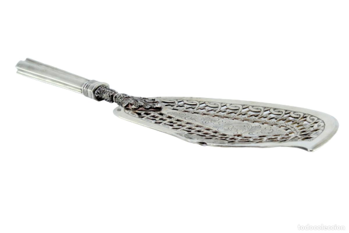 Antig&uuml;edades: Esp&aacute;tula de plata, para servir pescado. - Foto 1