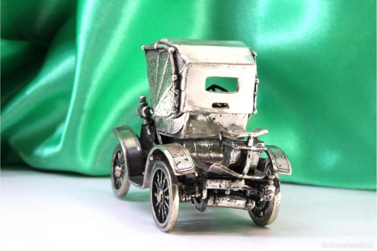 Antig&uuml;edades: Coche antiguo plateado - Foto 5