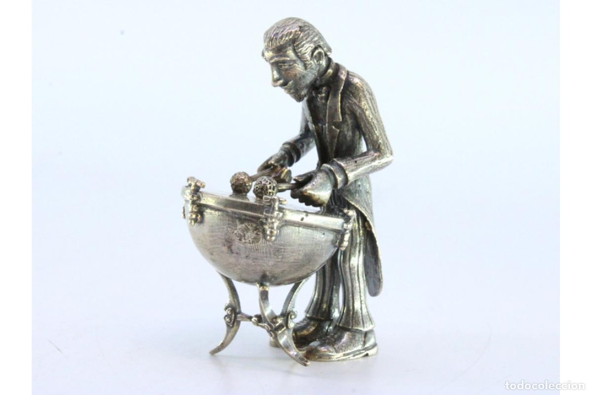 Antig&uuml;edades: M&uacute;sico en plata tocando timbales - Foto 7
