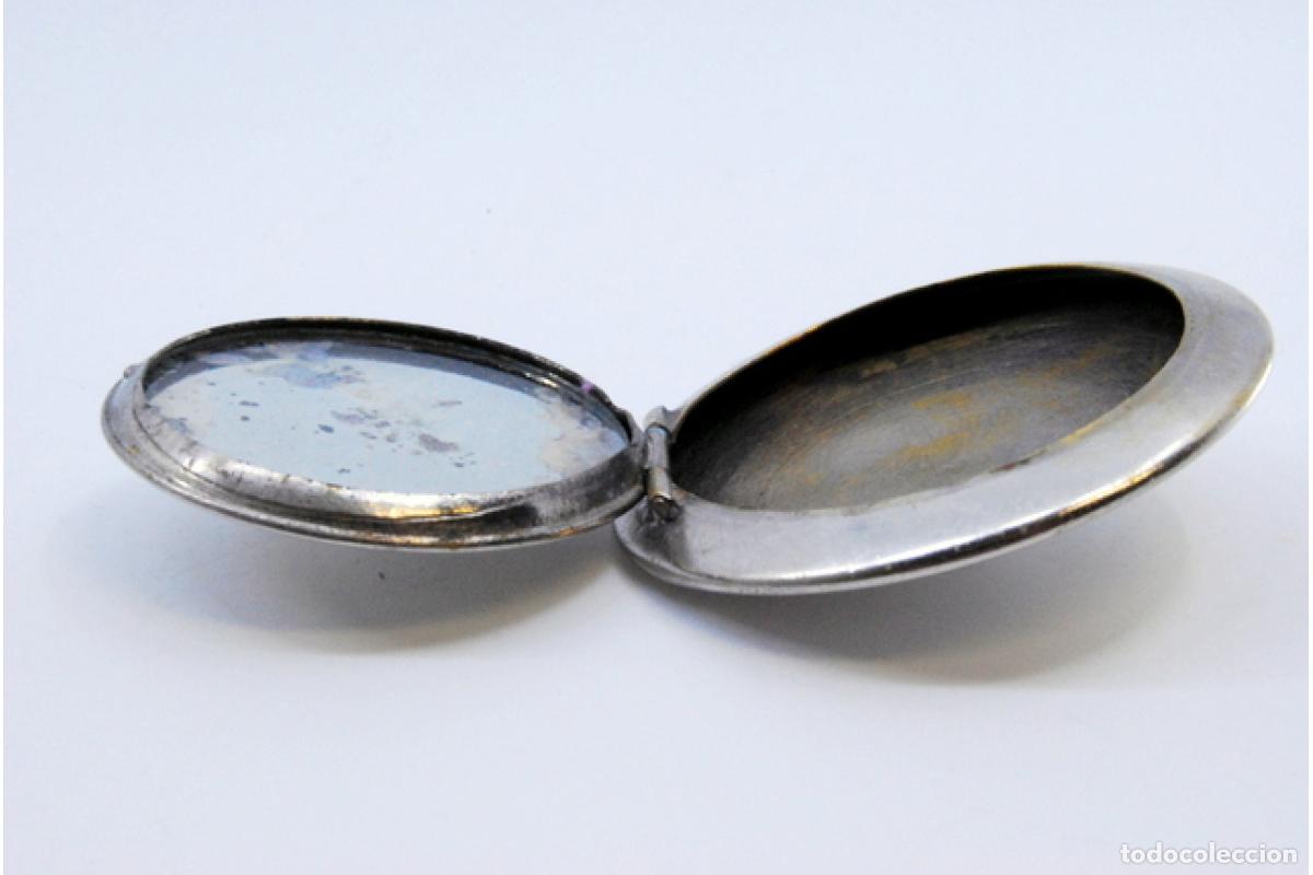 Antig&uuml;edades: Estuche de belleza plateado - Foto 5