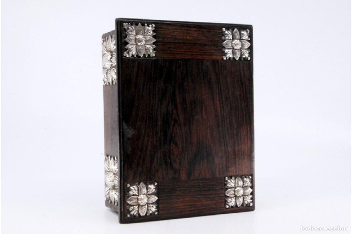 Antig&uuml;edades: Joyero, fabricado en madera y plata. - Foto 9
