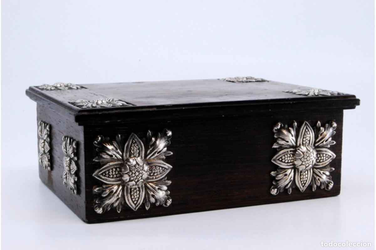 Antig&uuml;edades: Joyero, fabricado en madera y plata. - Foto 10