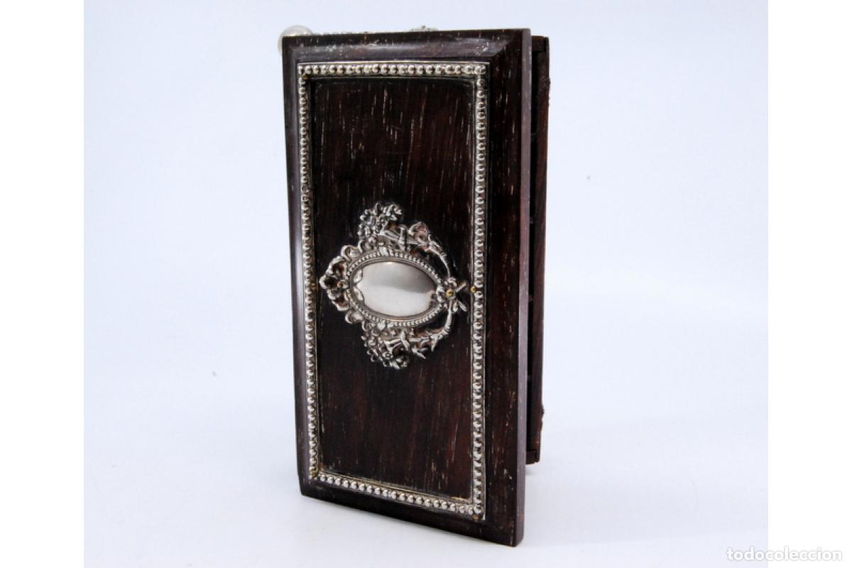 Antig&uuml;edades: Caja de sellos, fabricada en madera y plata. - Foto 3