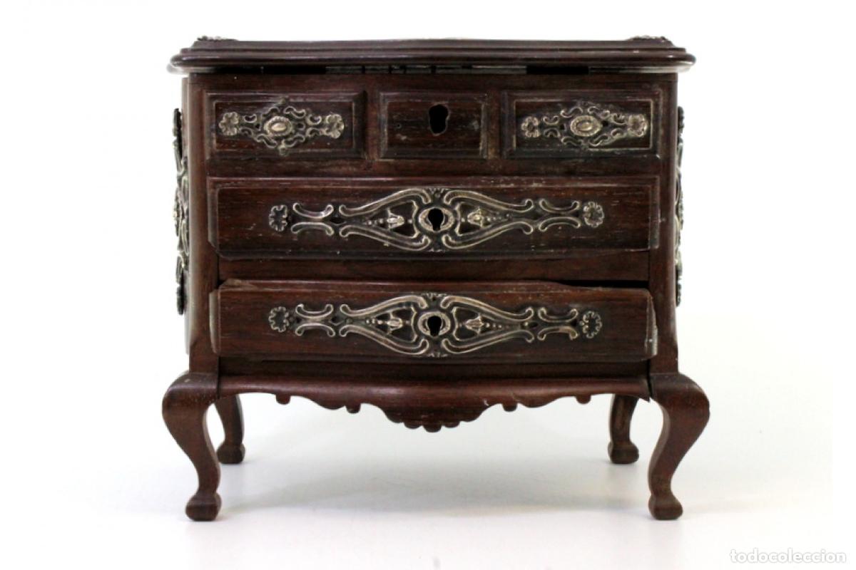 Antig&uuml;edades: Joyero, fabricado en madera y plata. - Foto 3