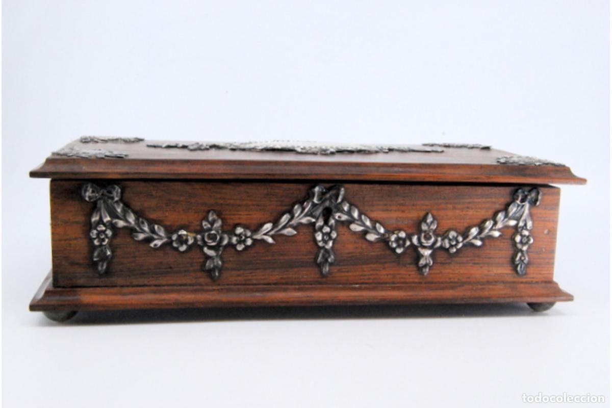 Antig&uuml;edades: Joyero, fabricado en madera y plata. - Foto 9