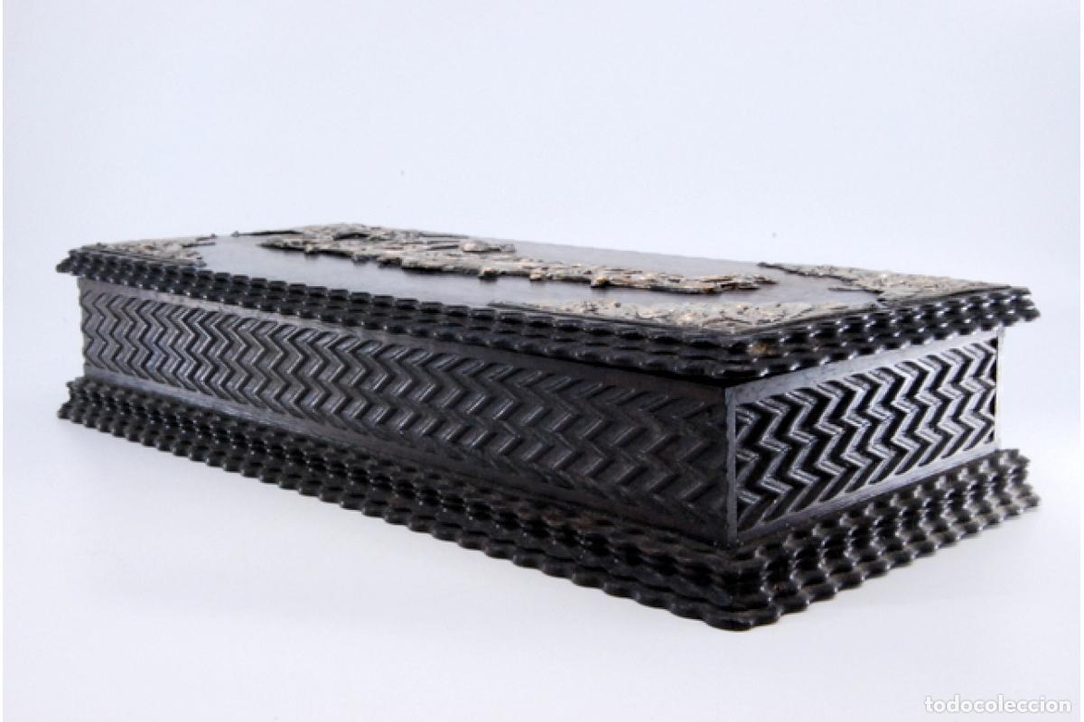 Antig&uuml;edades: Joyero, fabricado en madera y plata. - Foto 5