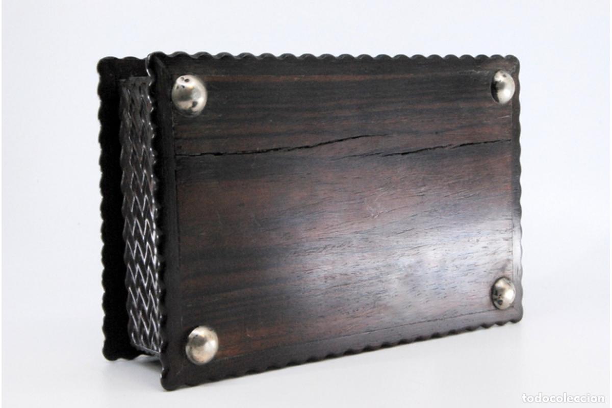 Antig&uuml;edades: Joyero, fabricado en madera y plata. - Foto 8