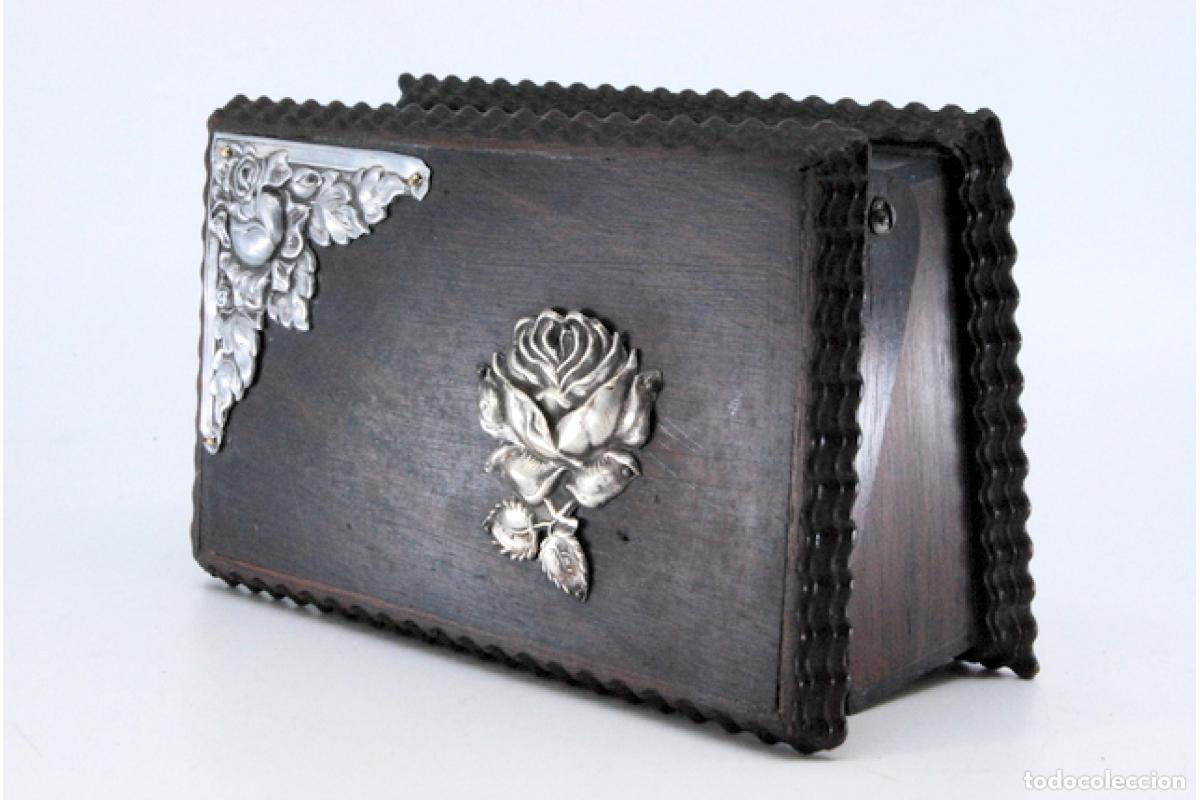 Antig&uuml;edades: Joyero, fabricado en madera y plata. - Foto 6