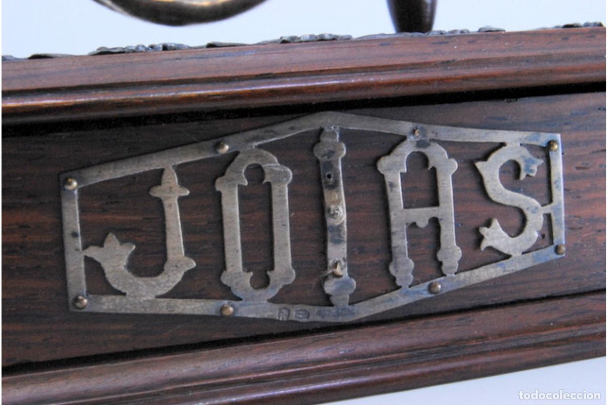 Antig&uuml;edades: Joyero, fabricado en madera y plata. - Foto 9
