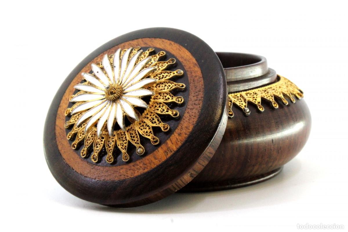 Antig&uuml;edades: Joyero, fabricado en madera y plata. - Foto 6