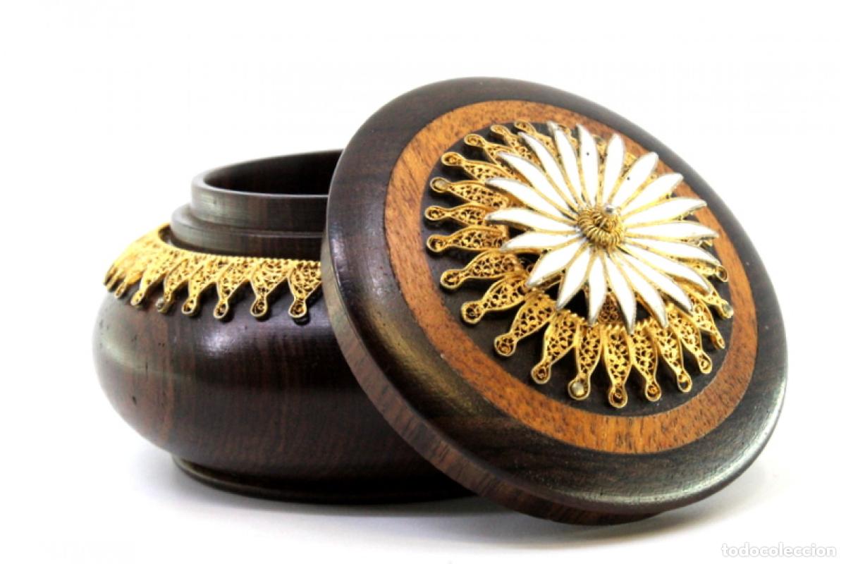 Antig&uuml;edades: Joyero, fabricado en madera y plata. - Foto 7