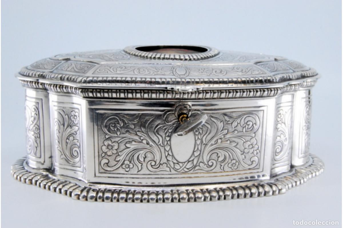 Antig&uuml;edades: Caja de joyer&iacute;a de plata - Foto 8
