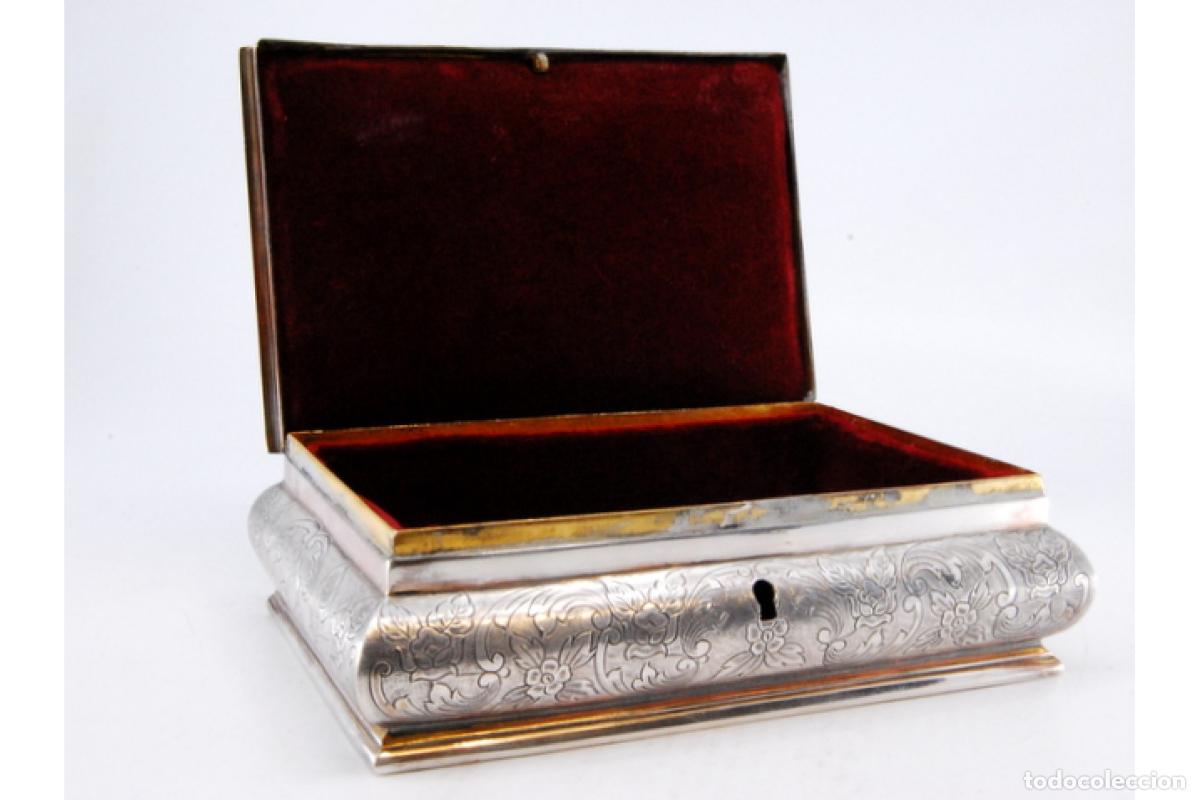 Antig&uuml;edades: Caja de joyer&iacute;a de plata - Foto 4
