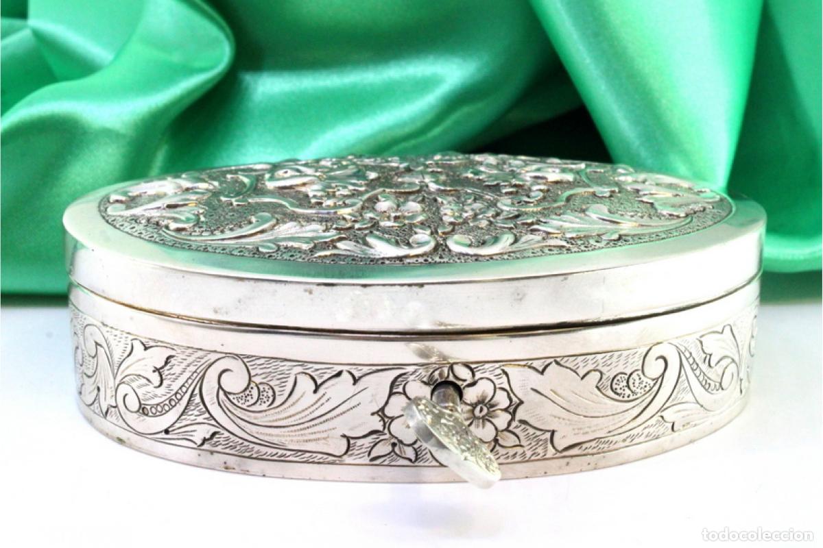 Antig&uuml;edades: Caja de joyer&iacute;a de plata - Foto 9