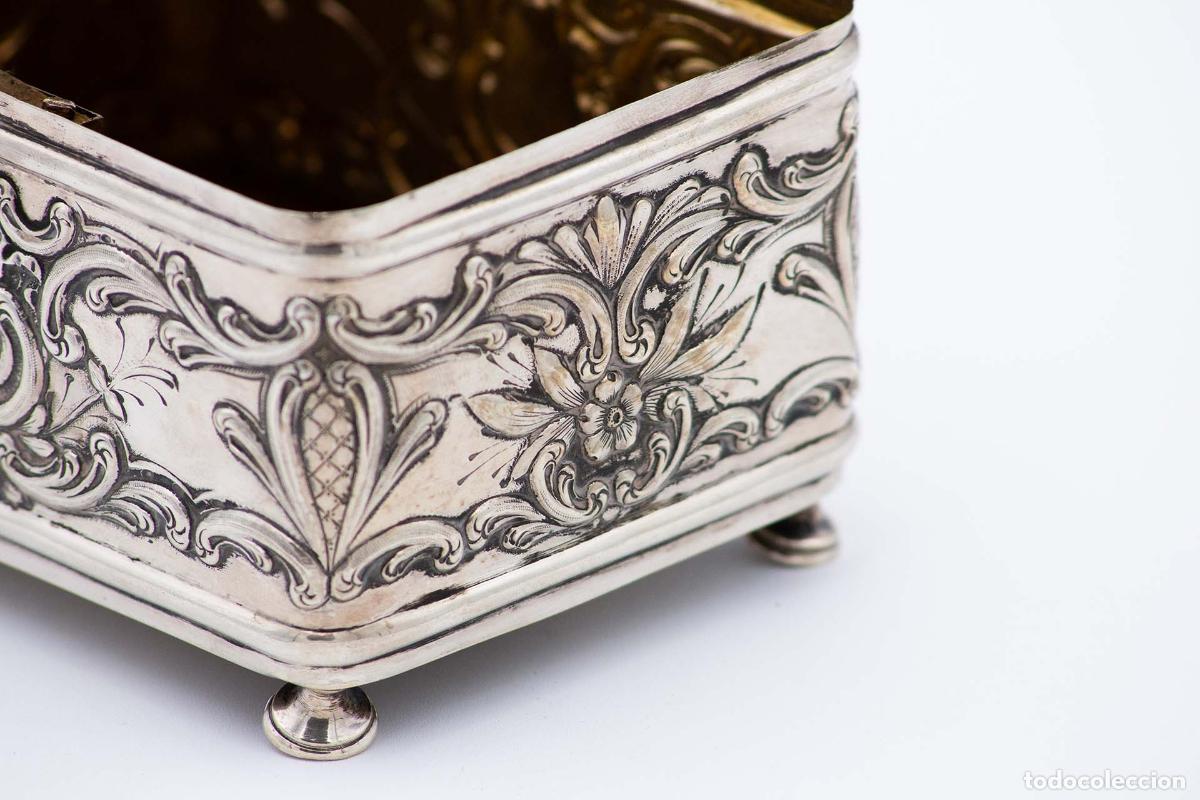 Antig&uuml;edades: Caja de joyer&iacute;a de plata - Foto 3
