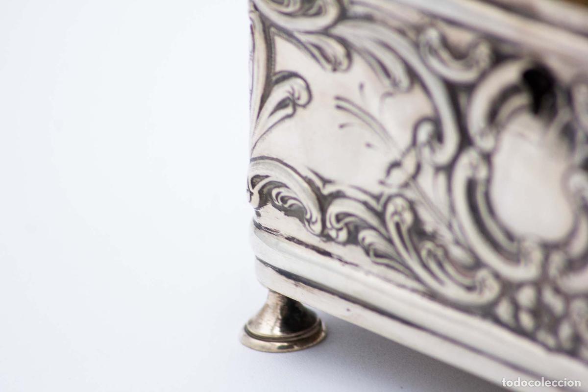 Antig&uuml;edades: Caja de joyer&iacute;a de plata - Foto 5