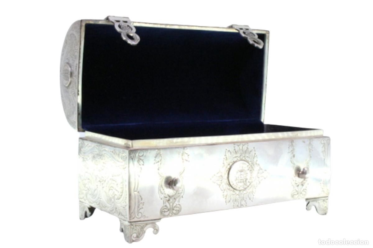 Antig&uuml;edades: Caja de joyer&iacute;a de plata - Foto 1