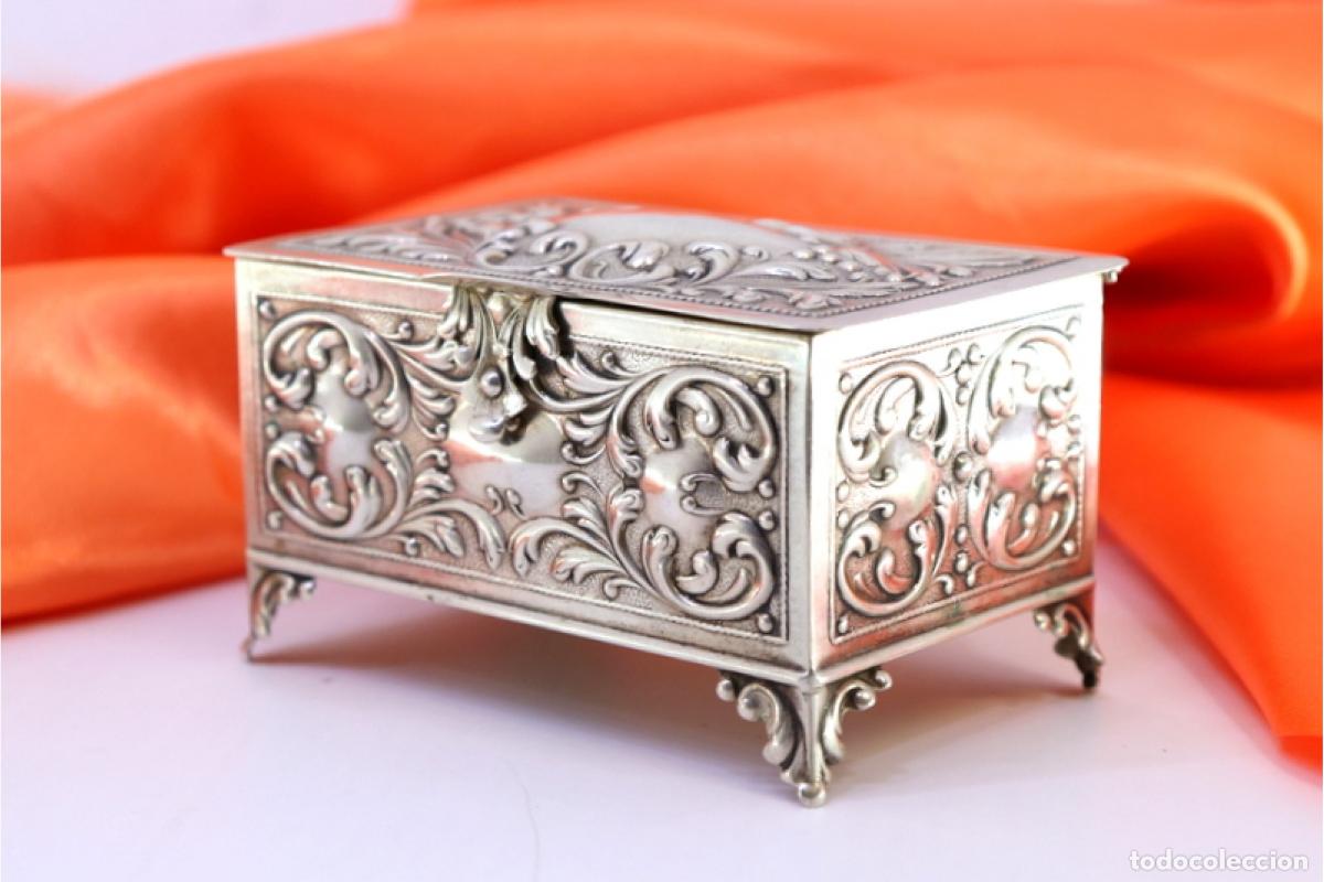 Antig&uuml;edades: Caja de joyer&iacute;a de plata - Foto 3