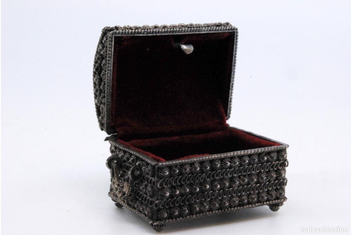 Antig&uuml;edades: Caja de joyer&iacute;a de plata - Foto 7