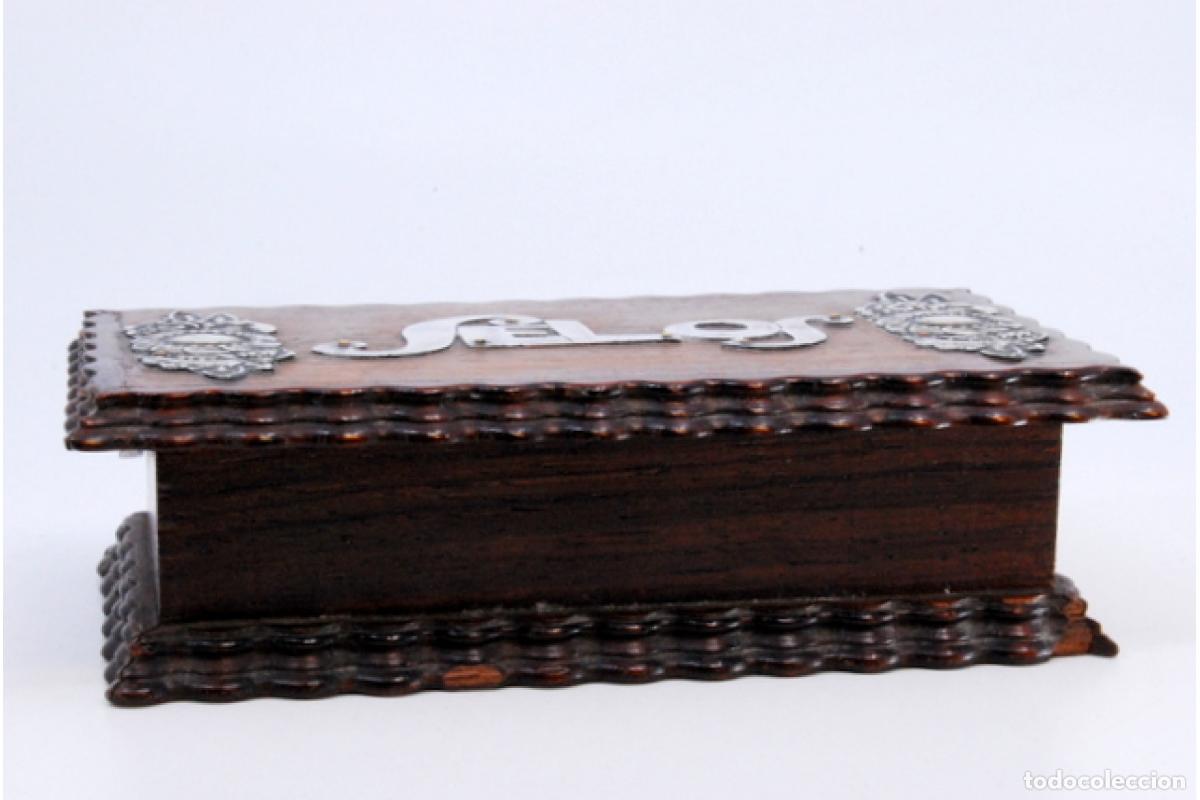 Antig&uuml;edades: Caja de sellos, fabricada en madera y plata. - Foto 8