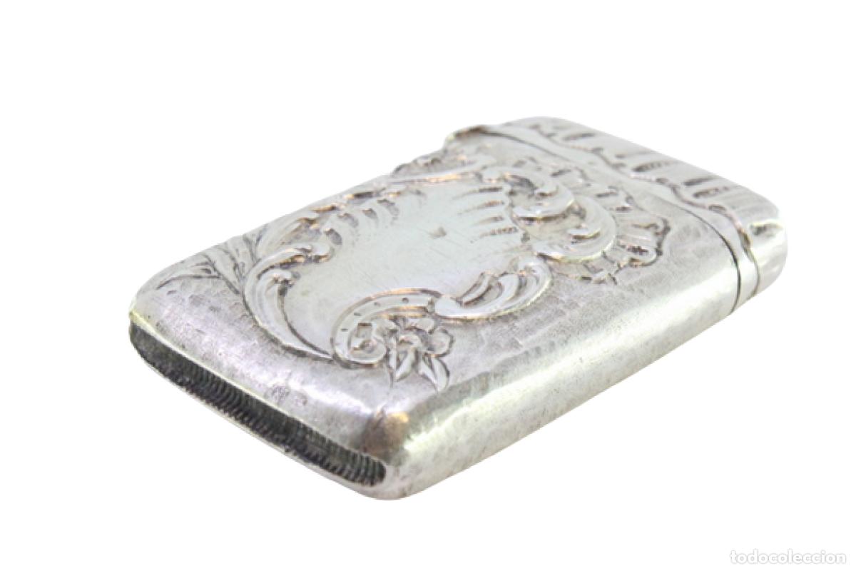 Antiques: Caja de cerillas de plata