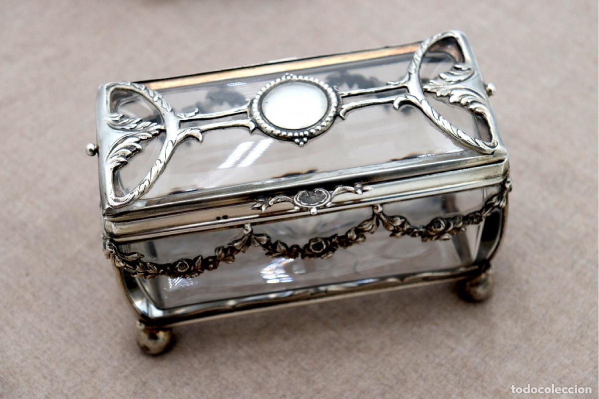 Antig&uuml;edades: Caja de joyer&iacute;a de plata - Foto 2
