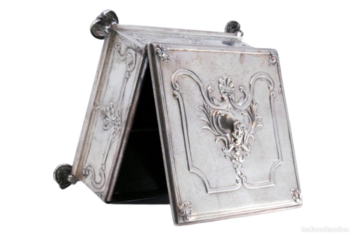 Antig&uuml;edades: Caja de sellos, en plata