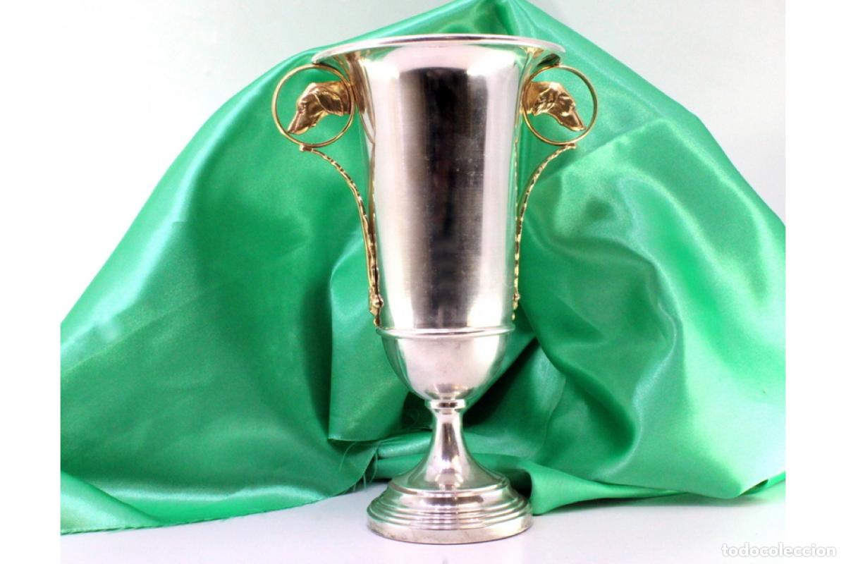 Antig&uuml;edades: copa de plata - Foto 1