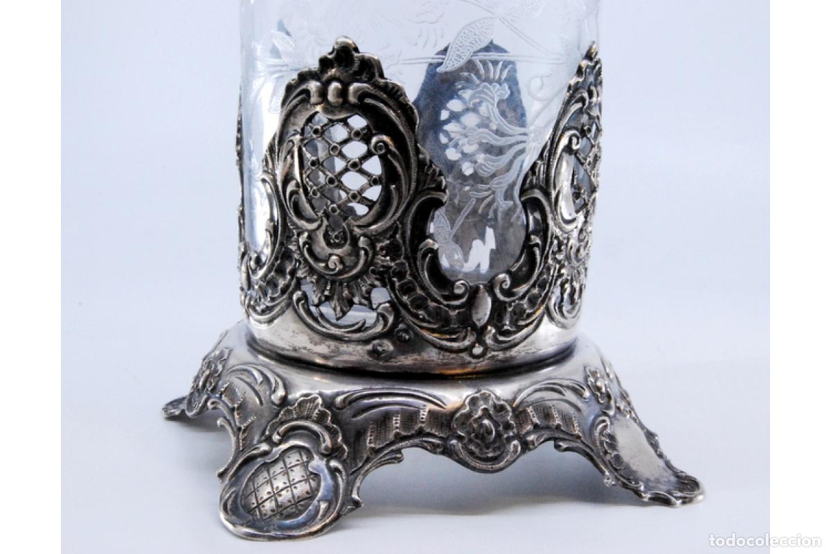 Antig&uuml;edades: Botella de licor de cristal y plata. - Foto 4