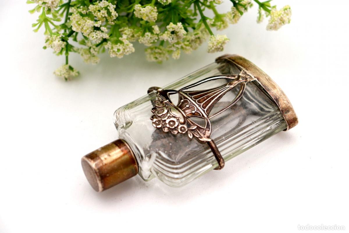 Antig&uuml;edades: Botella de plata para perfume. - Foto 2