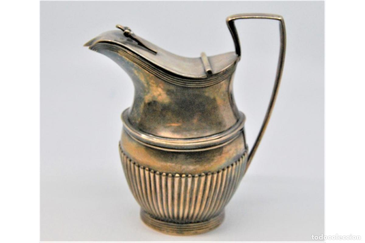 Antig&uuml;edades: jarra de leche de plata - Foto 4