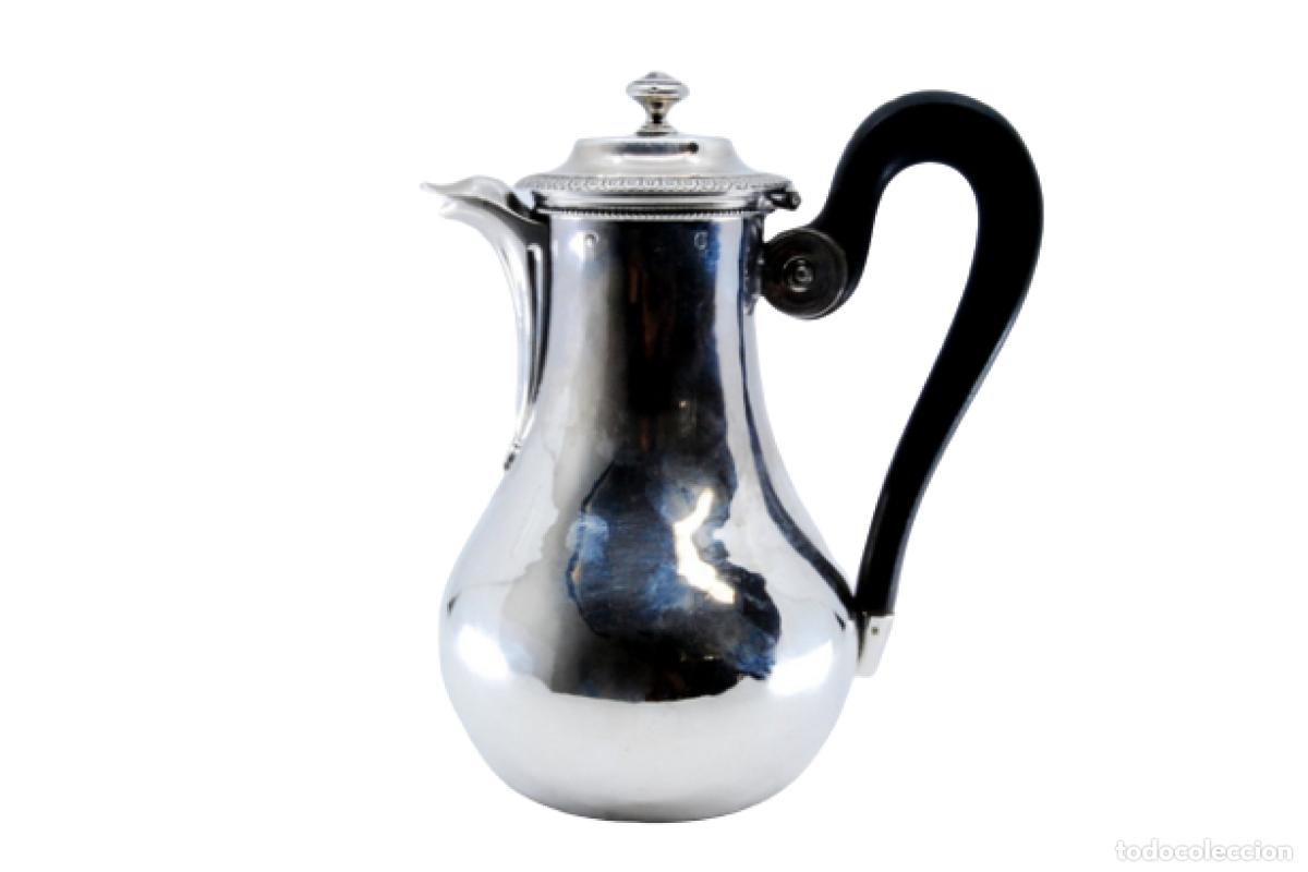 Antig&uuml;edades: Cafetera de plata - Foto 1