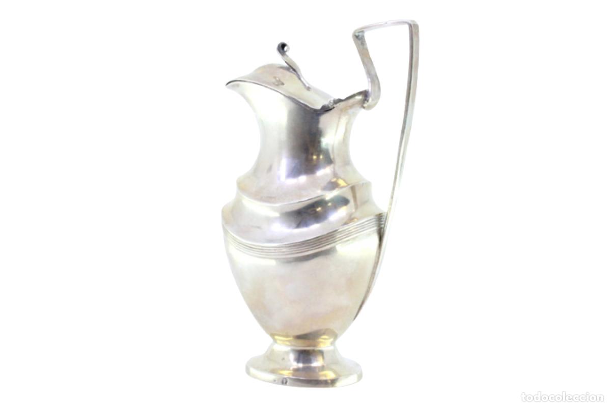 Antig&uuml;edades: jarra de leche de plata - Foto 1