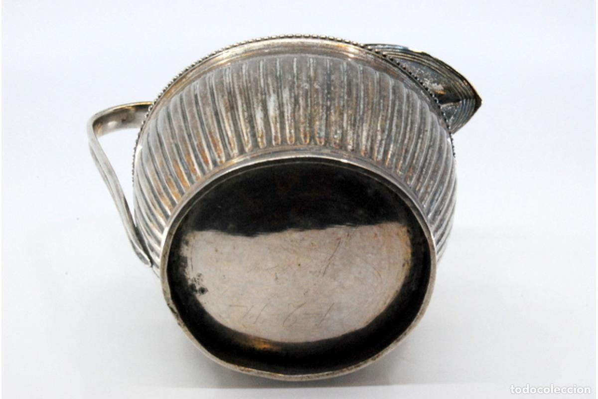 Antig&uuml;edades: jarra de leche de plata - Foto 3