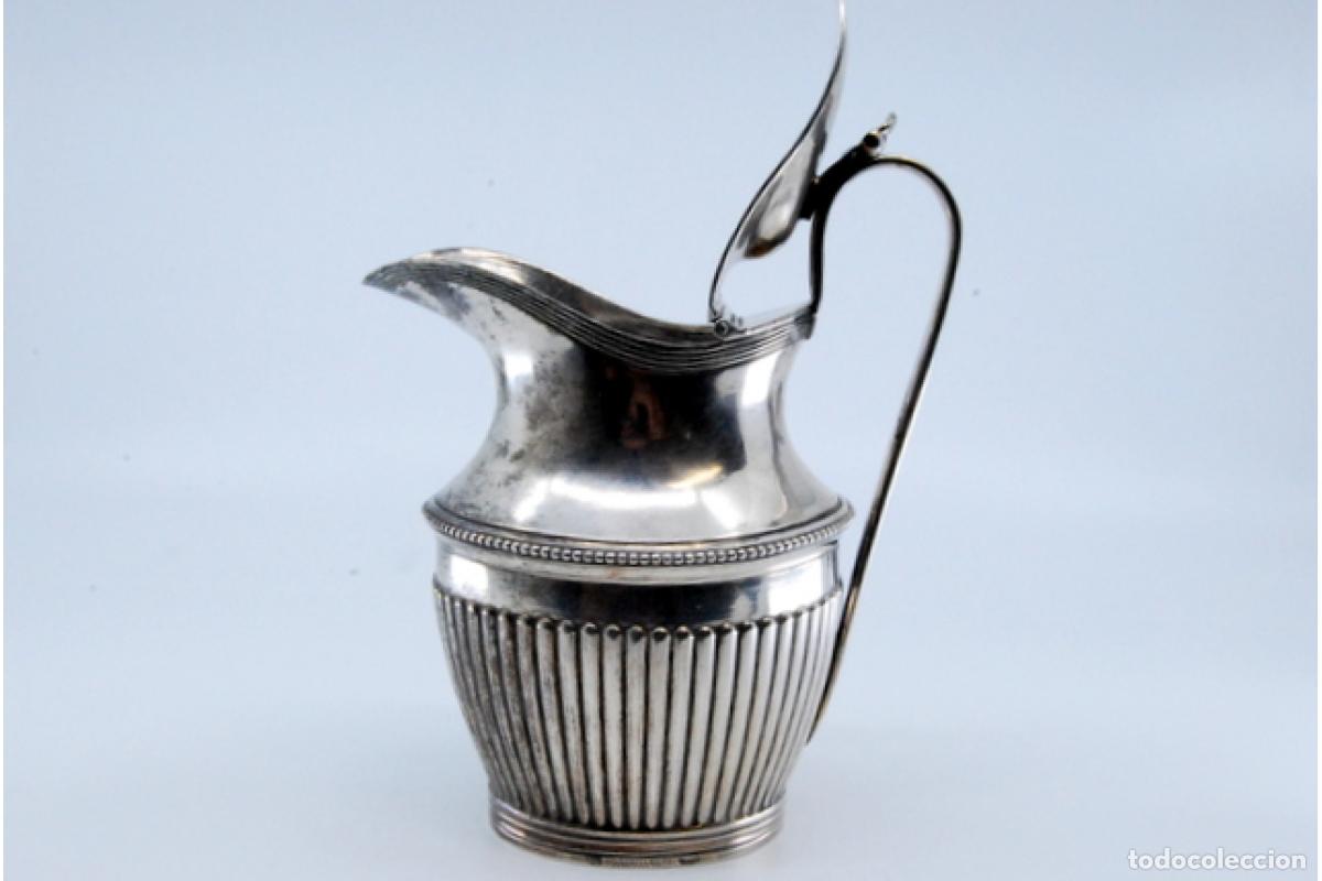 Antig&uuml;edades: jarra de leche de plata - Foto 7